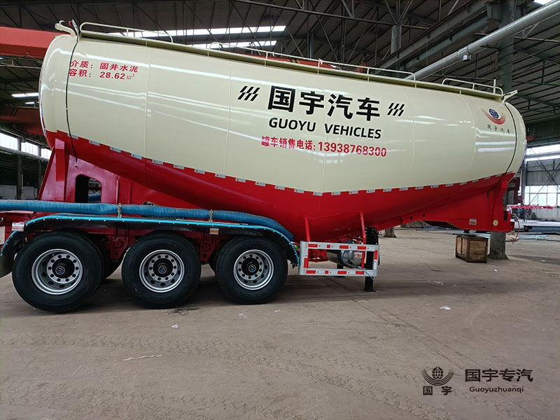 高性能灰式罐式車(chē)，輕松解決工業(yè)廢料處理問(wèn)題！